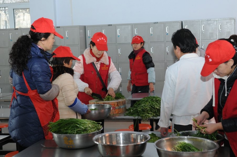 12月21日走进市特教学校包饺子过冬至2.jpg
