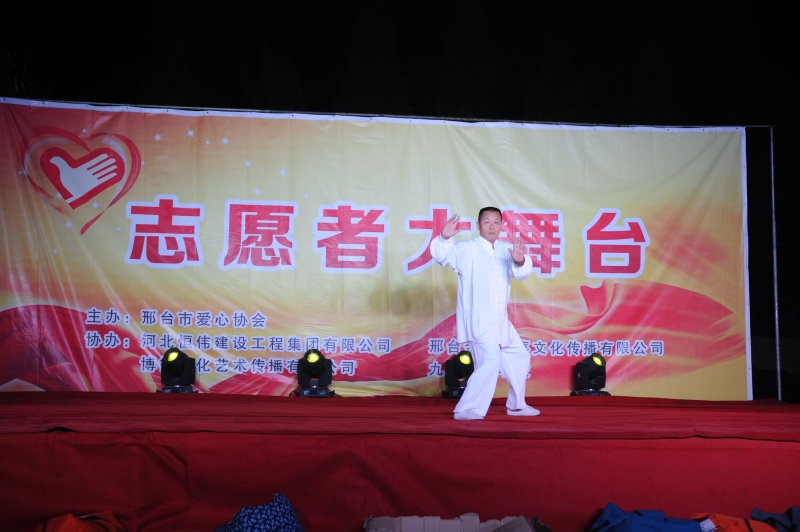 2015年10月23日石家栏中学慰问演出12.JPG