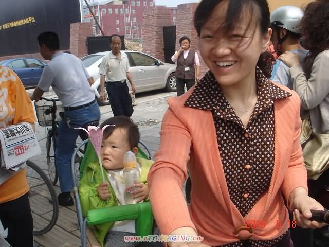 我们与灾区同胞共患难