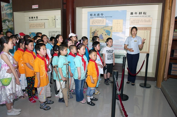 04、参观郭守敬纪念馆.jpg